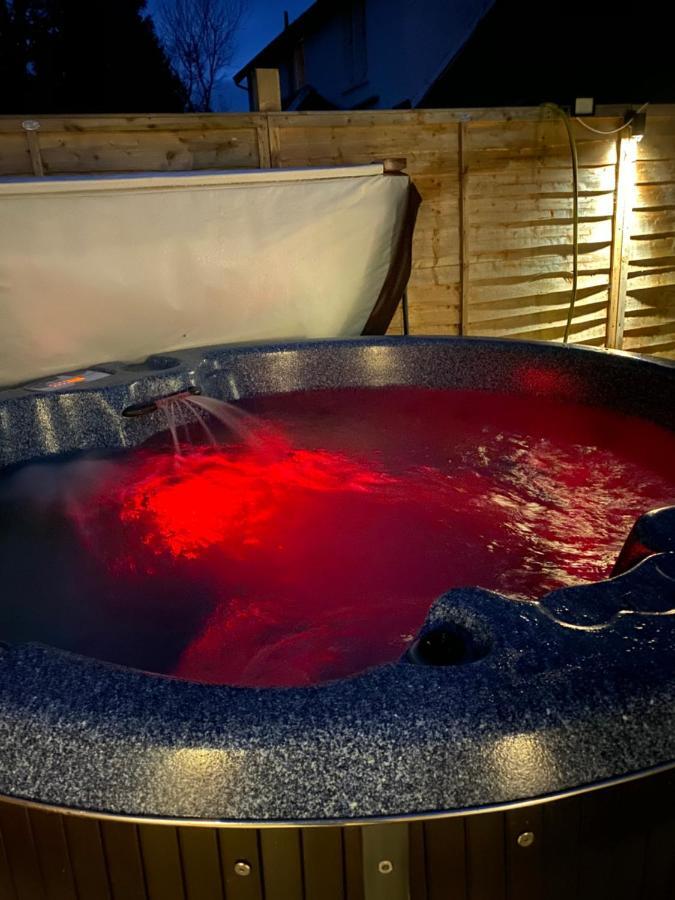 Grooms Cottage Outside Hot Tub Beith Εξωτερικό φωτογραφία